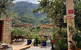 Hostal Villa Verde-Adults Only